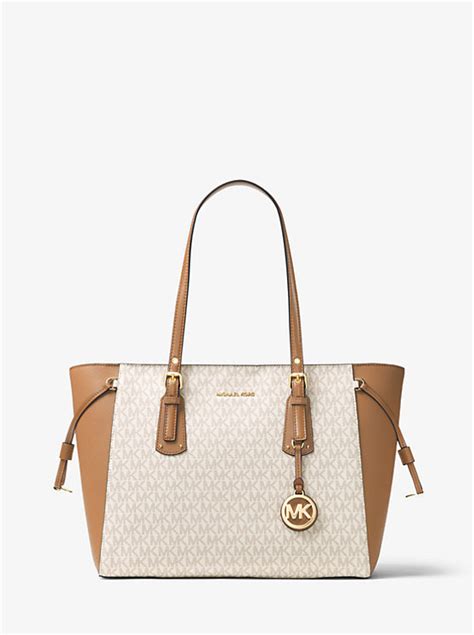 michael kors 30f8gv6t8b 622|Michael Kors Voyager Medium Logo Signature Tote .